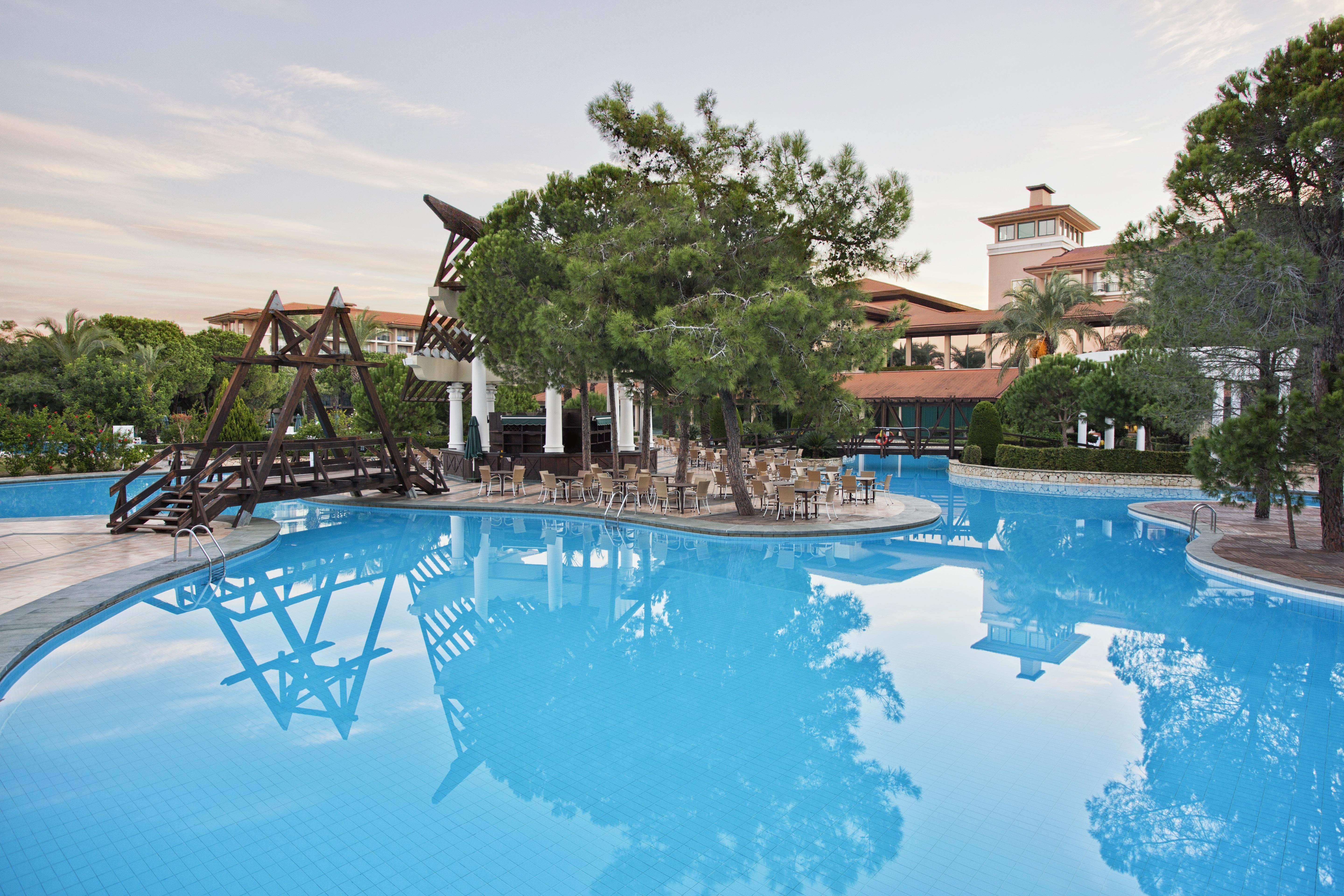 โรงแรมไอซี กรีน พาเลซ อันตัลยา ภายนอก รูปภาพ Pool at the Sheraton Nha Trang Hotel & Spa Resort
