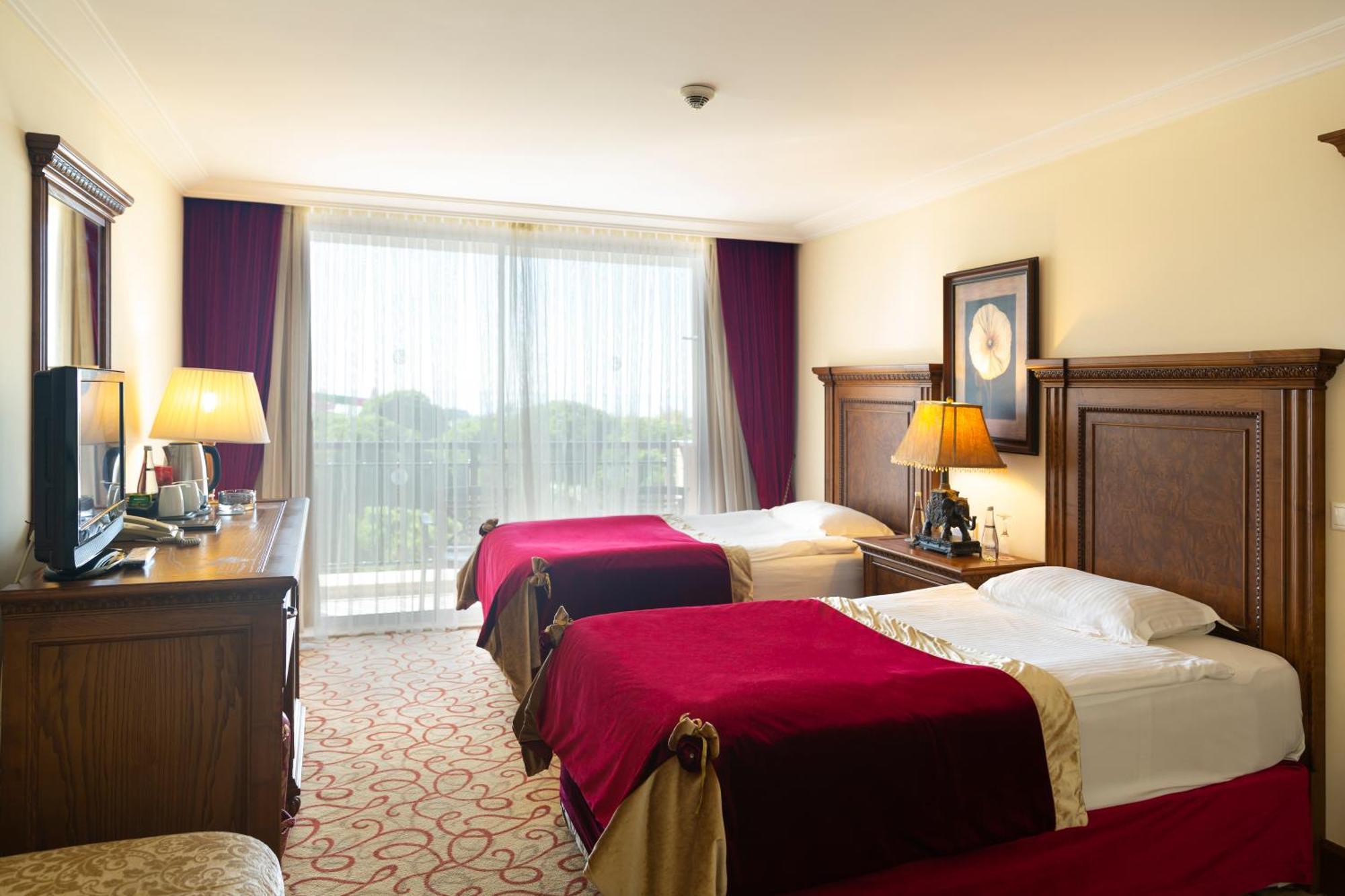 โรงแรมไอซี กรีน พาเลซ อันตัลยา ห้อง รูปภาพ A room at the hotel